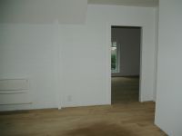 084 084